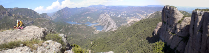 Arreplegant els estris al cim de l'altiplà de Sant Honorat